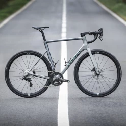 VELO BASSO ASTRA 105 DI2 2023 -Velo Orange Soldes capture d ecran 2023 01 19 a 17 00 46