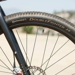 VELO GRAVEL FAIRDALE WEEKENDER MX 2022 13 VELO GRAVEL FAIRDALE WEEKENDER MX 2022 -Velo Orange Soldes fairdale weekender nomad mx front tirecopy 2048x2048 1