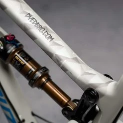 STICKERS DE PROTECTION DYEDBRO GEOMETRIC 11 STICKERS DE PROTECTION DYEDBRO GEOMETRIC -Velo Orange Soldes geometric 3 1024x1024 2x