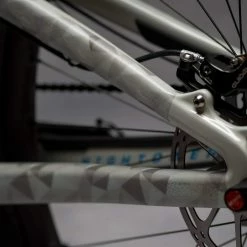 STICKERS DE PROTECTION DYEDBRO GEOMETRIC 10 STICKERS DE PROTECTION DYEDBRO GEOMETRIC -Velo Orange Soldes geometric 5 1024x1024 2x