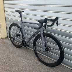 VELO ROUTE BASSO ASTRA GREY RIVAL AXS 2022 -Velo Orange Soldes img 2136