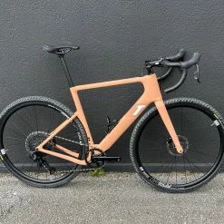VELO GRAVEL 3T EXPLORO ULTRA RIVAL AXS X1 700